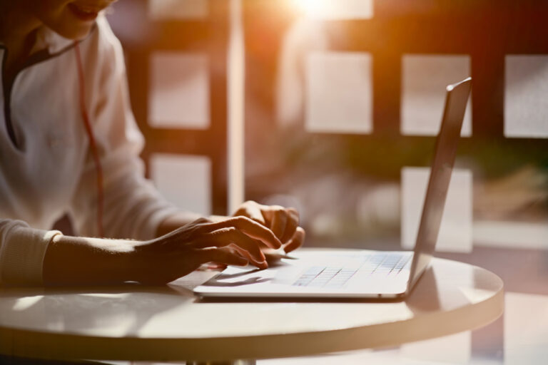 how to structure a blog post